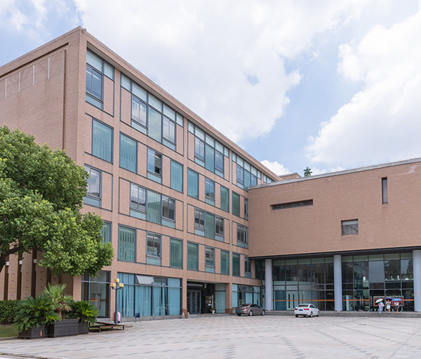 学校工程